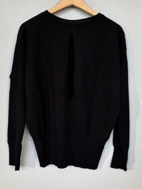 Vince 100% Cashmere Keyhole Back Cutout Sweater Black Medium